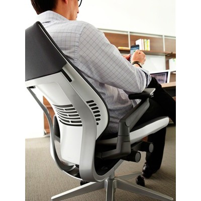 Gesture Steelcase chair with back coating Gesture Steelcase chair with back coating