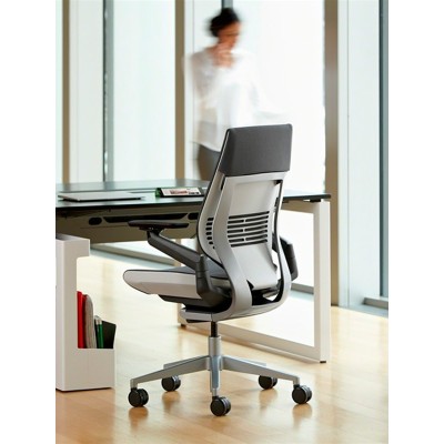 Gesture Steelcase chair with back coating Gesture Steelcase chair with back coating
