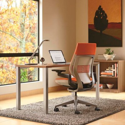 Sedia Gesture Steelcase con rivestimento dello schienale Sedia Gesture Steelcase con rivestimento dello schienale