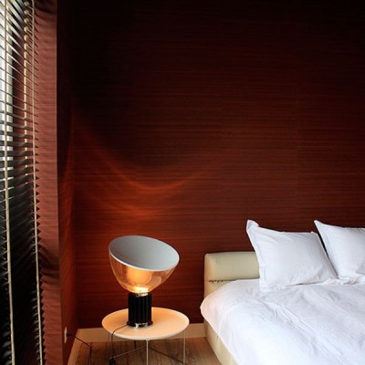 Taccia Small lampada da tavolo design Flos Taccia Small lampada da tavolo design Flos