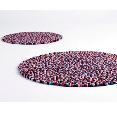 Pinocchio Multicolor round rug from Hay. Pinocchio Multicolor round rug from Hay.