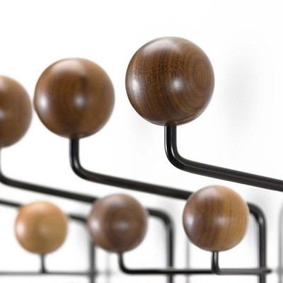 Porte-manteau en noyer Hang It All - Vitra Porte-manteau en noyer Hang It All - Vitra