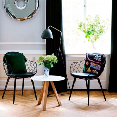 Mesa auxiliar CPH20 50 round de Hay en Moises Showroom Mesa auxiliar CPH20 50 round de Hay en Moises Showroom