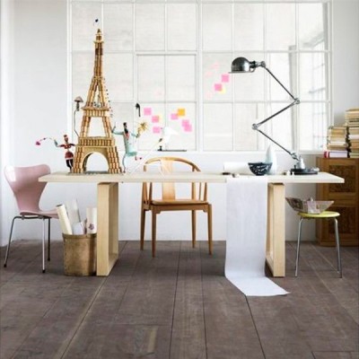 Mesa Essay fija de Fritz Hansen en Moises Showroom Mesa Essay fija de Fritz Hansen en Moises Showroom