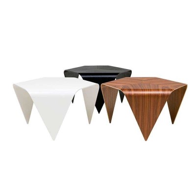 Mesa auxiliar Trienna de Artek Mesa auxiliar Trienna de Artek