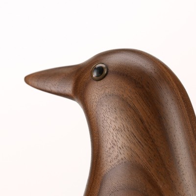 Vitra Eames House Bird Nogal 8 Vitra Eames House Bird Nogal 8