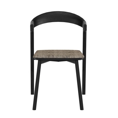 Silla Bok negra de Ethnicraft tapizada en Moises Showroom Silla Bok negra de Ethnicraft tapizada en Moises Showroom