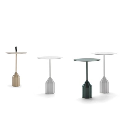 Mesa Burin Mini de Viccarbe en Moises Showroom Mesa Burin Mini de Viccarbe en Moises Showroom