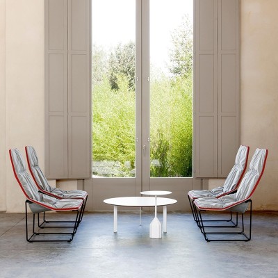 Mesa Burin Mini de Viccarbe en Moises Showroom Mesa Burin Mini de Viccarbe en Moises Showroom