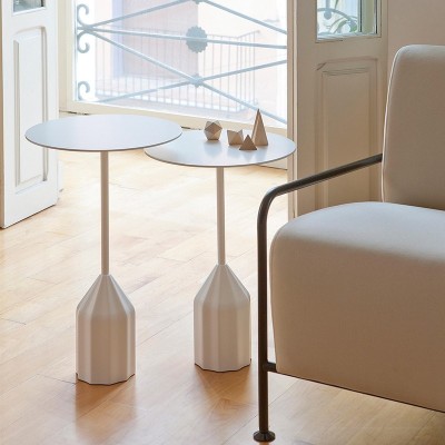 Mesa Burin Mini de Viccarbe en Moises Showroom Mesa Burin Mini de Viccarbe en Moises Showroom