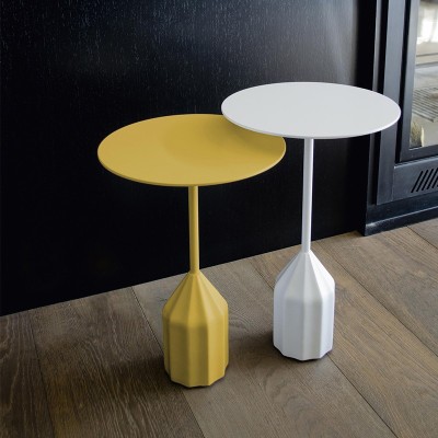 Mesa Burin Mini de Viccarbe en Moises Showroom Mesa Burin Mini de Viccarbe en Moises Showroom