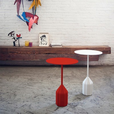 Mesa Burin Mini de Viccarbe en Moises Showroom Mesa Burin Mini de Viccarbe en Moises Showroom