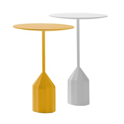 Mesa Burin Mini de Viccarbe en Moises Showroom Mesa Burin Mini de Viccarbe en Moises Showroom