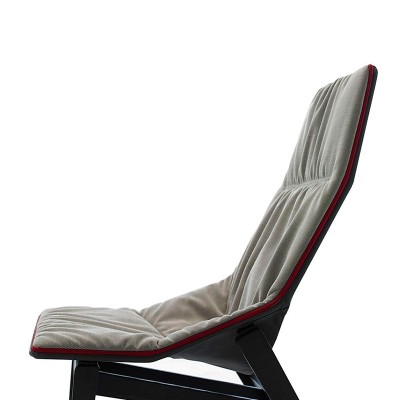 Butaca Ace Wood de Viccarbe en Moises Showroom