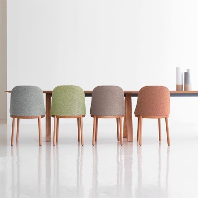Silla Aleta wood de Jaime Hayón para Viccarbe en Moises Showroom Silla Aleta wood de Jaime Hayón para Viccarbe en Moises Showroom