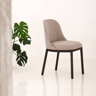 Silla Aleta wood de Jaime Hayón para Viccarbe en Moises Showroom Silla Aleta wood de Jaime Hayón para Viccarbe en Moises Showroom