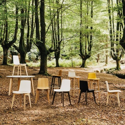 Silla Lottus Wood de Enea en Moises Showroom Silla Lottus Wood de Enea en Moises Showroom