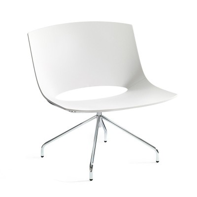 Butaca Oh! de Enea Design con base cromada en Moises Showroom Butaca Oh! de Enea Design con base cromada en Moises Showroom