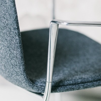 Lottus High chair with arms upholstered in Enea Lottus High chair with arms upholstered in Enea