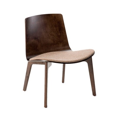 Butaca Lottus Lounge con asiento tapizado en Moises Showroom Butaca Lottus Lounge con asiento tapizado en Moises Showroom