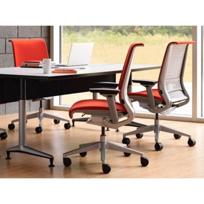 Sedia da lavoro Think di Steelcase Sedia da lavoro Think di Steelcase
