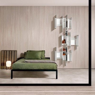 Estantería de pared Randomito de MDF Italia en Moises Showroom Estantería de pared Randomito de MDF Italia en Moises Showroom