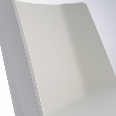 Silla Aïku bicolor con base de madera de MDF Italia