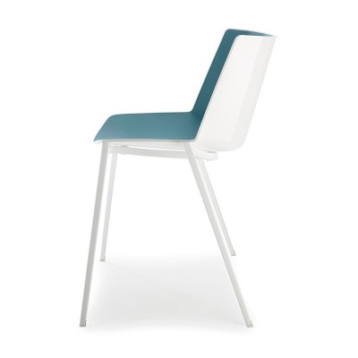Silla Aïku con base metálica cónica de MDF Italia en Moises Showroom Silla Aïku con base metálica cónica de MDF Italia en Moises Showroom