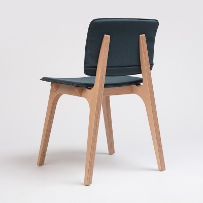Silla Mikado tapizada en Moises Showroom Silla Mikado tapizada en Moises Showroom