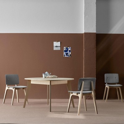 Silla Mikado tapizada en Moises Showroom Silla Mikado tapizada en Moises Showroom