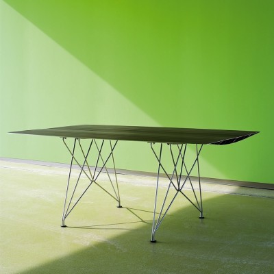 Mesa Table B Steel de BD Barcelona en Moises Showroom Mesa Table B Steel de BD Barcelona en Moises Showroom