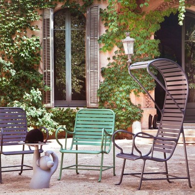 Sillón con pérgola Gardenias de BD Barcelona en Moises Showroom Sillón con pérgola Gardenias de BD Barcelona en Moises Showroom