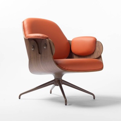 Butaca Lounger Low diseñada por Jaime Hayon para BD Barcelona en Moises Showroom Butaca Lounger Low diseñada por Jaime Hayon para BD Barcelona en Moises Showroom