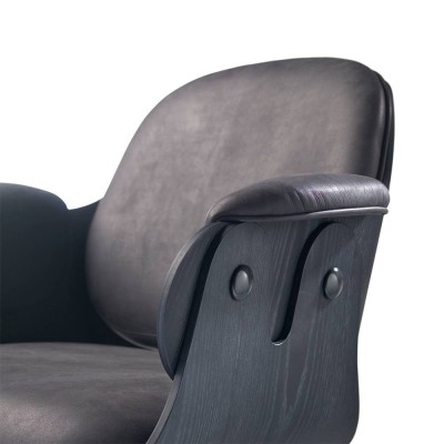 Butaca Lounger Low diseñada por Jaime Hayon para BD Barcelona en Moises Showroom Butaca Lounger Low diseñada por Jaime Hayon para BD Barcelona en Moises Showroom