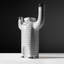 Jarrones Happy Yeti de BD Barcelona en Moises Showroom Jarrones Happy Yeti de BD Barcelona en Moises Showroom