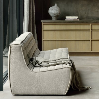 Sofá N 701 de Ethnicraft en Moises Showroom