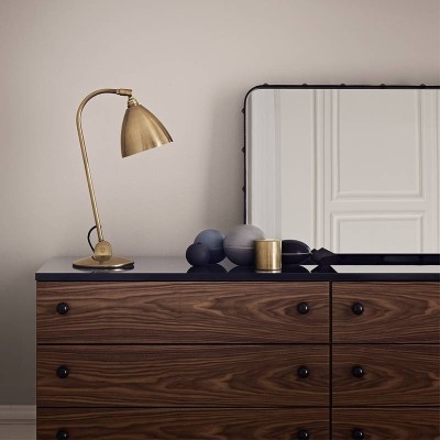 62 credenza comò con 6 cassetti da Gubi 62 credenza comò con 6 cassetti da Gubi