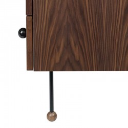 62 Dresser con 4 cajones de Gubi en Moises Showroom 62 Dresser con 4 cajones de Gubi en Moises Showroom