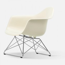 Eames Plastic Armchair LAR Vitra Eames Plastic Armchair LAR Vitra