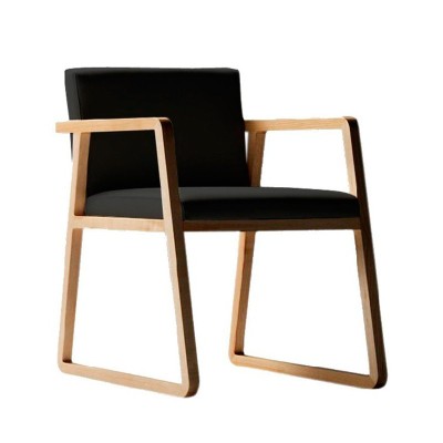 Silla con brazos Midori de Sancal en Moises Showroom Silla con brazos Midori de Sancal en Moises Showroom