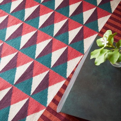 Alfombra Kilim Ndebele de Gan Rugs en Moises Showroom Alfombra Kilim Ndebele de Gan Rugs en Moises Showroom