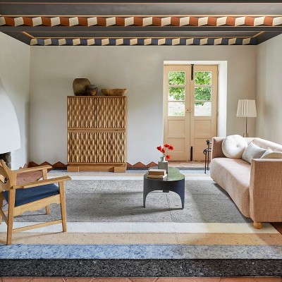 Alfombra Nuances Line Volcano de Patricia Urquiola para Gan Rugs en Moises Showroom Alfombra Nuances Line Volcano de Patricia Urquiola para Gan Rugs en Moises Showroom
