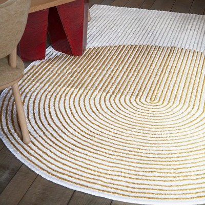 Alfombra PLY Yellow diseñada por MUT design para Gan Rugs en Moises Showroom Alfombra PLY Yellow diseñada por MUT design para Gan Rugs en Moises Showroom