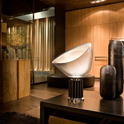 Taccia (PMMA) Lampada da tavolo a LED design Flos Taccia (PMMA) Lampada da tavolo a LED design Flos