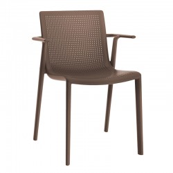Silla Beekat con brazos de Resol en Moises Showroom Silla Beekat con brazos de Resol en Moises Showroom