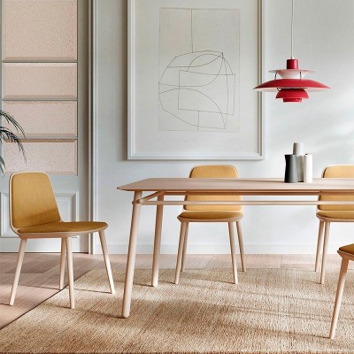 Bisell chair with wooden shell and 2 Trekuupholstered pads Bisell chair with wooden shell and 2 Trekuupholstered pads