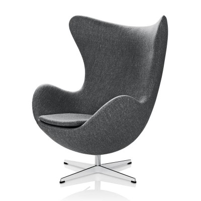 Sillón Egg gris oscuro de Fritz Hansen en Moises Showroom Sillón Egg gris oscuro de Fritz Hansen en Moises Showroom