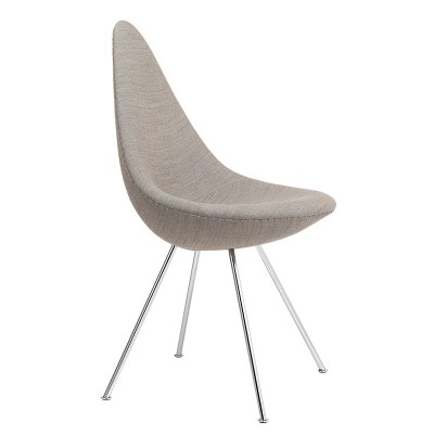 Silla Drop tapizada de Fritz Hansen en Moises Showroom 2 Silla Drop tapizada de Fritz Hansen en Moises Showroom 2