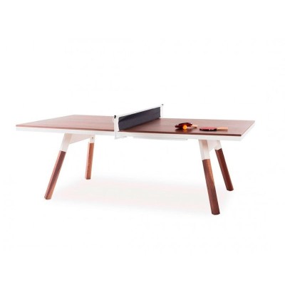 Mesa de Ping pong interior nogal color blanco colección You and me de RS Barcelona. Disponible en Moisés Showroom Mesa de Ping pong interior nogal color blanco colección You and me de RS Barcelona. Disponible en Moisés Showroom