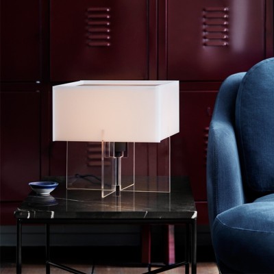 Lámpara de mesa T300 CrossPlex de Fritz Hansen en ambiente 1 Lámpara de mesa T300 CrossPlex de Fritz Hansen en ambiente 1